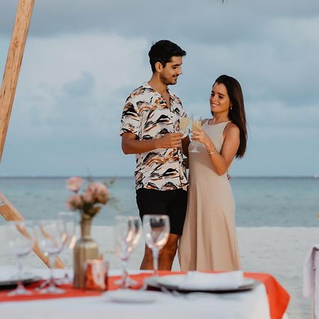 The Reef 28 Hotel & Spa (Adults Only) بلايا ديل كارمن المظهر الخارجي الصورة